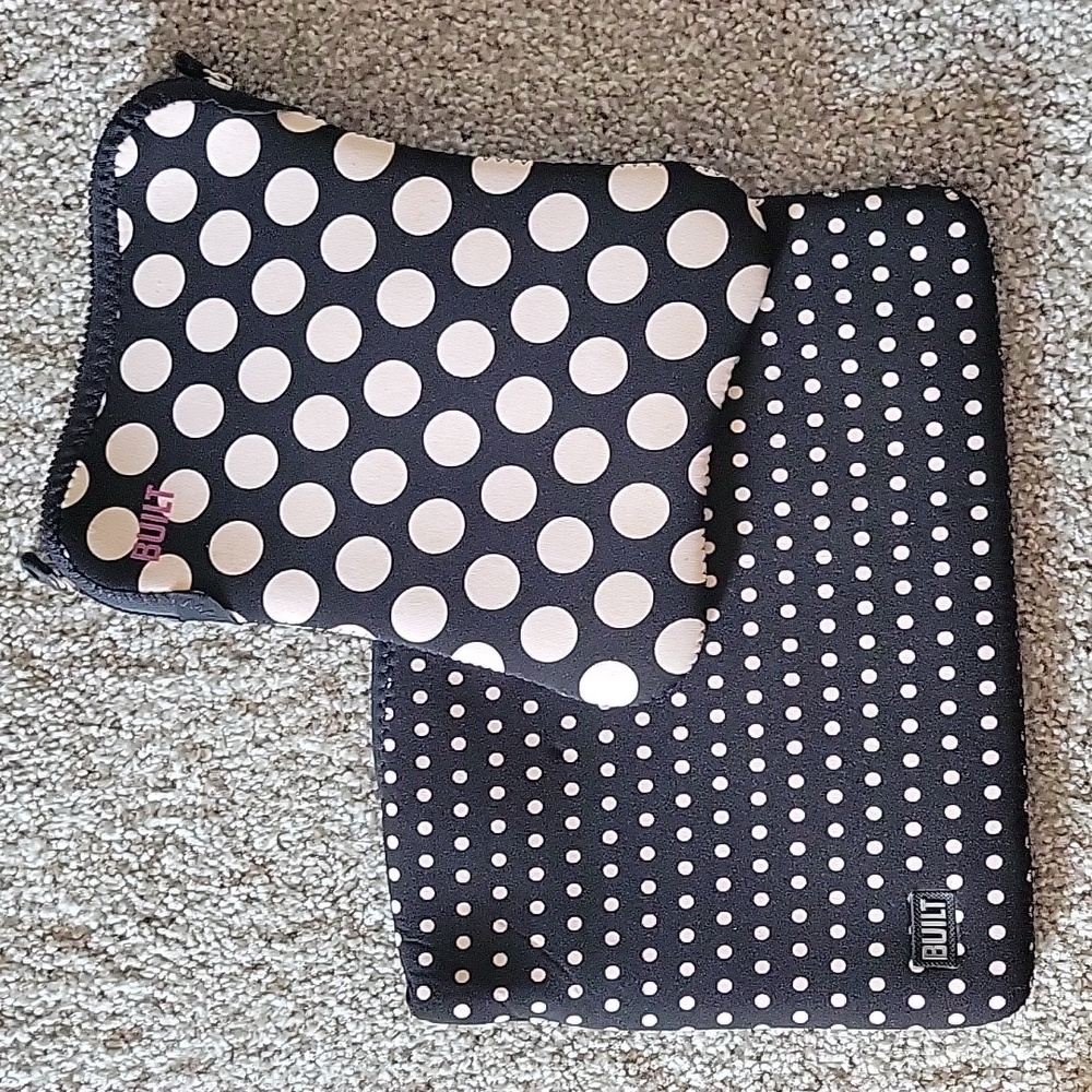 2 BUILT NEOPRENE TABLET SLEEVES